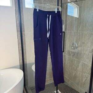 Figs women XS Purple straight leg pants
